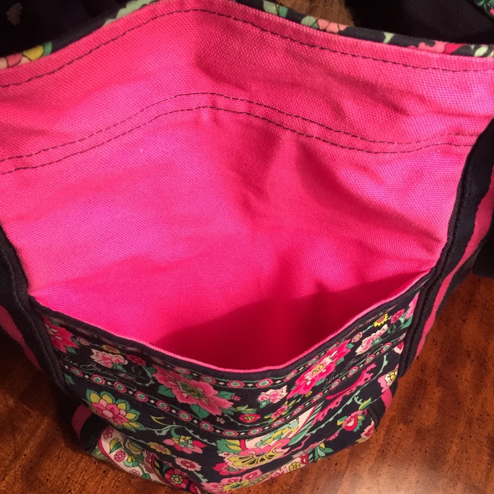 OVERSIZED Vera Bradley large weekend overnight tote - Picture 3 of 4